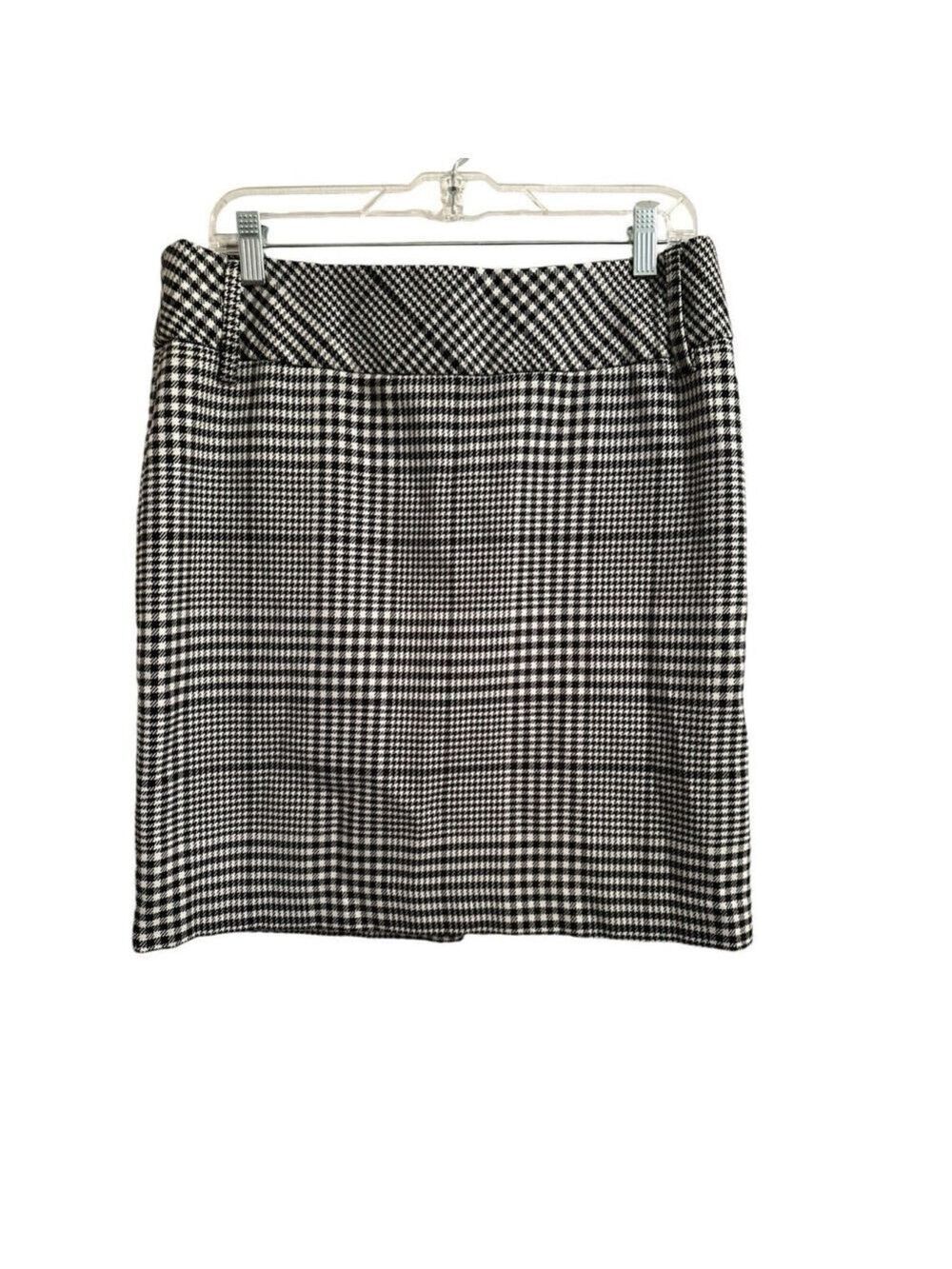 Maurices White & Black Plaid Knee Length Skirt Womens 9/10 Business Formal